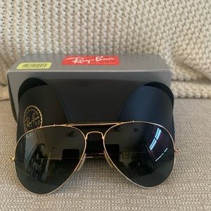 Ray-Ban Aviator Men Sunglasses